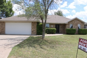 3213 Walnut Hill Dr