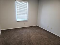 2709 McGill (5)